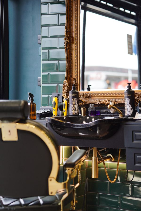 Groom Barbers — Lingfield — photograph 25 by Andrew Recchia