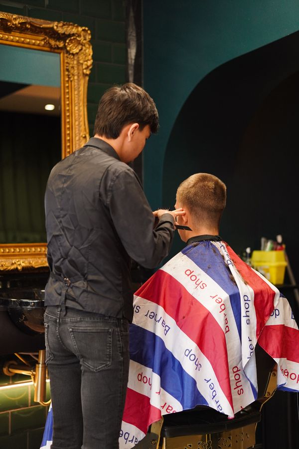 Groom Barbers — Lingfield — photograph 27 by Andrew Recchia