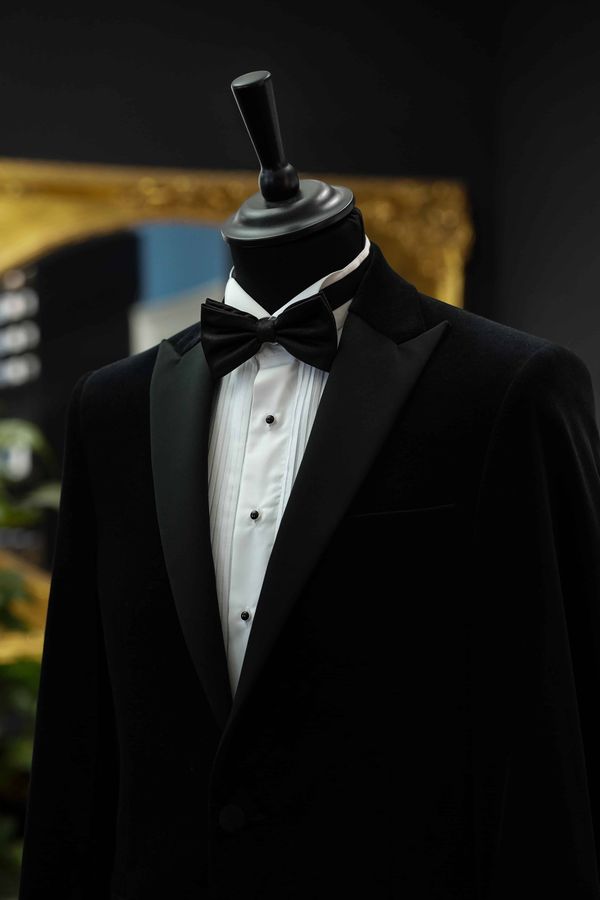 Hidalgo Brothers — Savile Row — photograph 13 by Andrew Recchia
